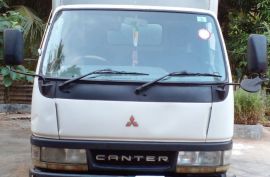 Mitsubishi canter 2001