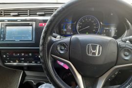 Honda Grace  2017_urgent sale 