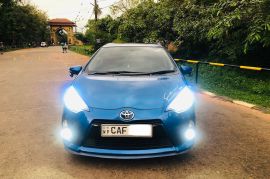 Toyota AQUA G Grade