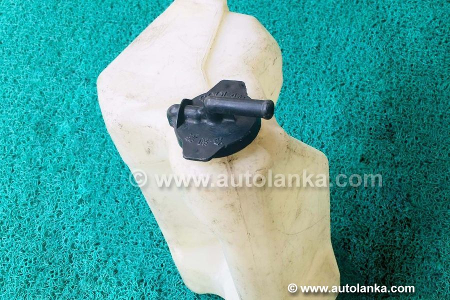 Toyota Noah CR41 Radiator Overflow Tank, Rs 1.00