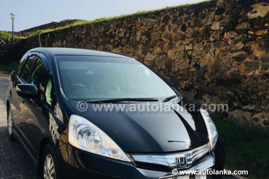 HONDA FIT SHUTTLE