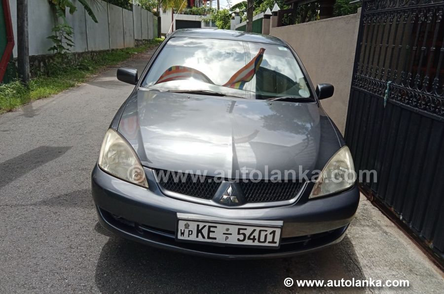 Mitsubishi Lancer CS 1