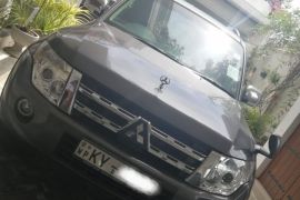 Mitsubishi Montero - 2013