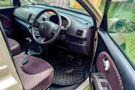 Nissan March AK12 2011 Gold