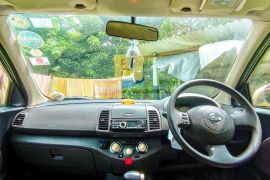 Nissan March AK12 2011 Gold