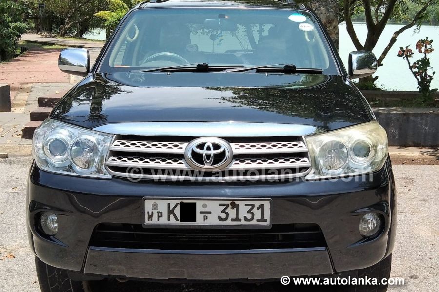 Black Toyota Fortuner 2.7 Petrol for sale