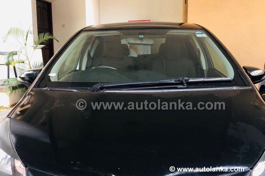 Toyota vitz 2016