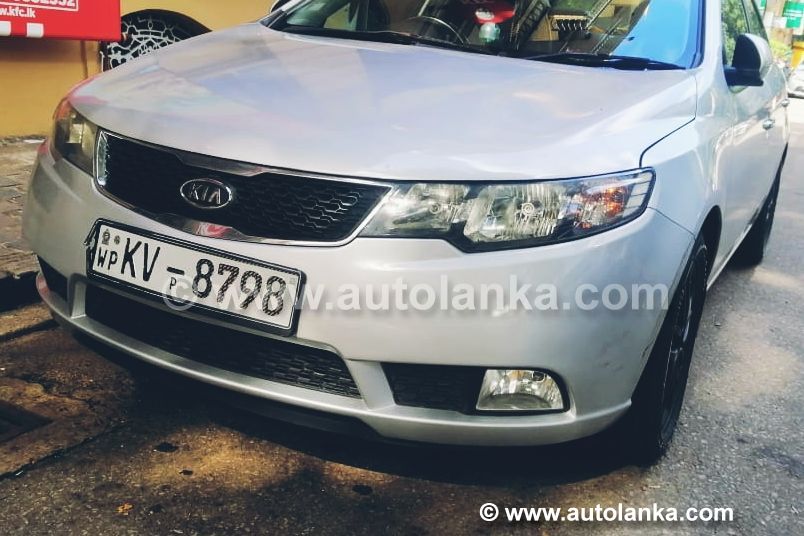 KIA CERATO 2012