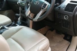 Toyota Land Cruiser Prado TX (TRJ 150) 4x4 suv