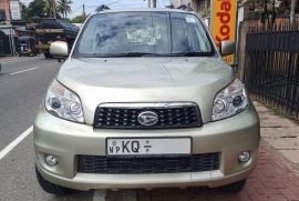 Daihatsu Terios Premium SUV 2011