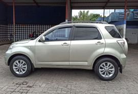 Daihatsu Terios Premium SUV 2011