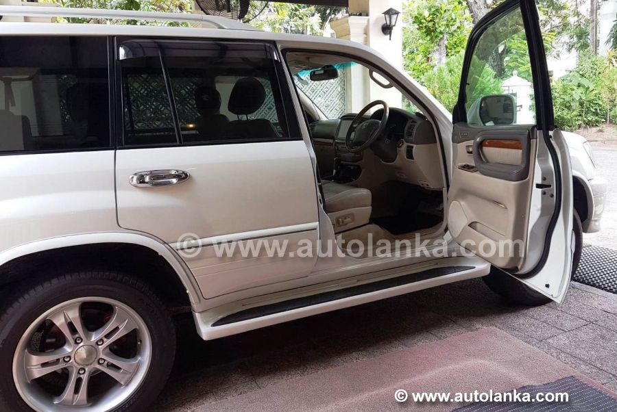 2004 TOYOTA LAND CRUISER LEXUS CYGNUS V8