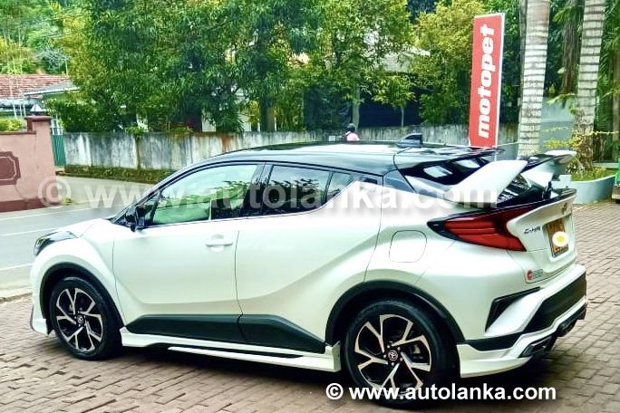 Toyota CHR NGX10 GT