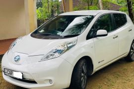 Nissan Leaf "Tekna" Highest Grade 2015  