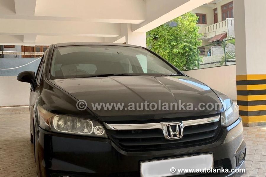 Honda Stream 7 seater