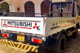 2006 mitsubishi canter